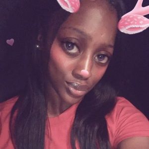 Meet your Posher, Tiara